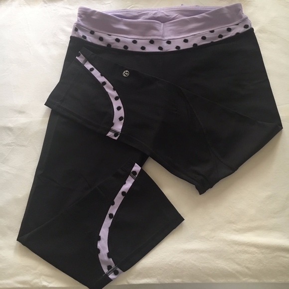 lululemon athletica Pants - lululemon Athletica Size 8 crop